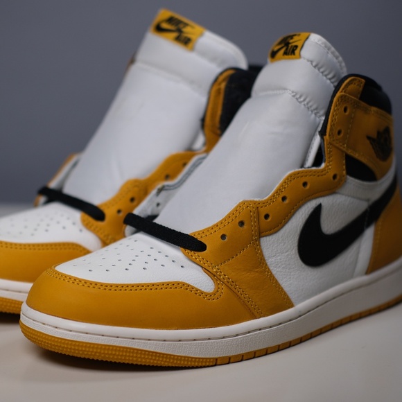 Jordan 1 Retro High "Yellow Ochre" - Size 9.5 - Picture 1 of 5